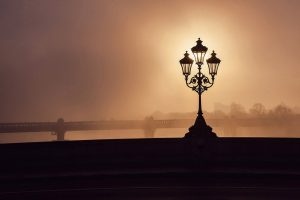 practice photography creative techniques like silhouette in Putney Bridge during sunrise
