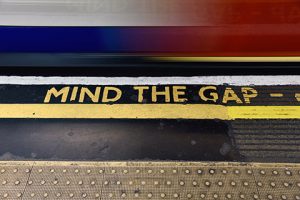 street photography course in London tube mind the gap